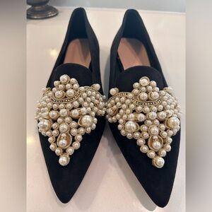 Elegant Black Pearl Embellished Women's Loafers